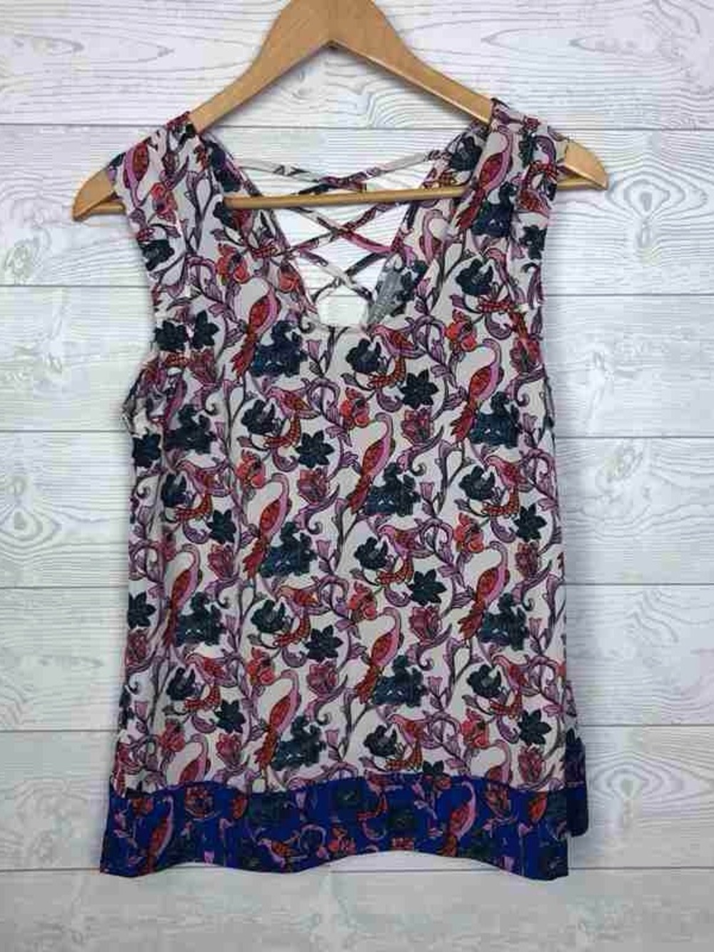 Sleeveless Floral Paisley V-Neck Top with Lattice Back